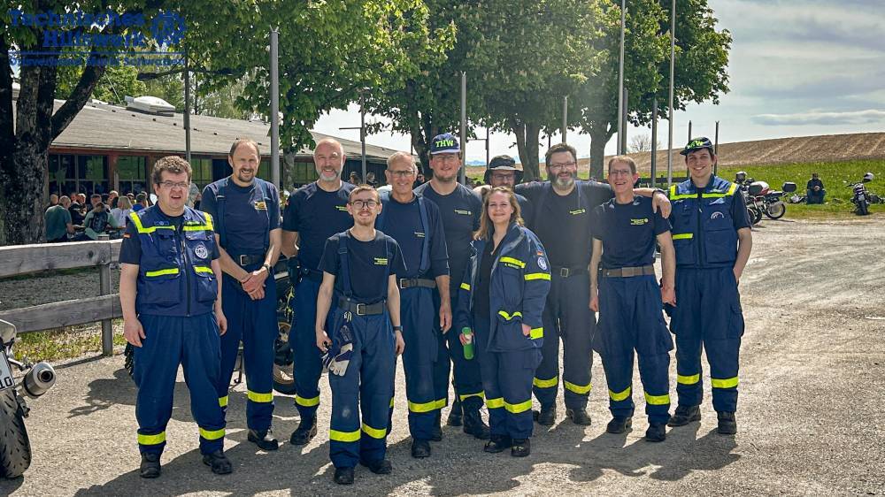 BildID:3026 - 2023-04-04  Gemeinsam unterstützten wir mit den Ortsverbänden München-Land und München-Ost bei den Nachlöscharbeiten der Feuerwehren.